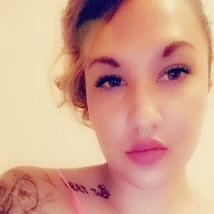 Meet your Posher, Hailey